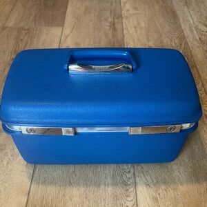 Vintage Samsonite Saturn Train Case